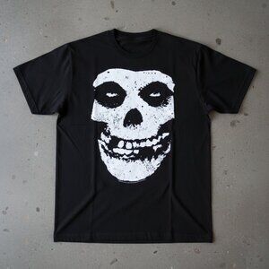 Misfits Crimson Ghost Skull Classic Punk Horror Graphic Band Tee